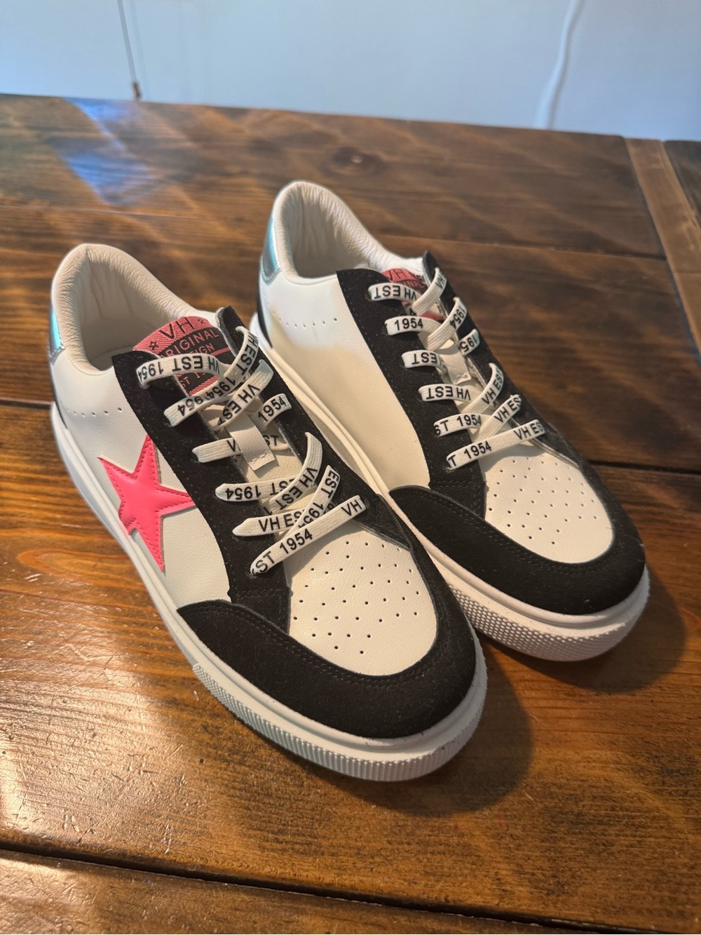 VINTAGE HAVANA DENISSE SNEAKERS Pink Pop Sz 7.5. Silver black white